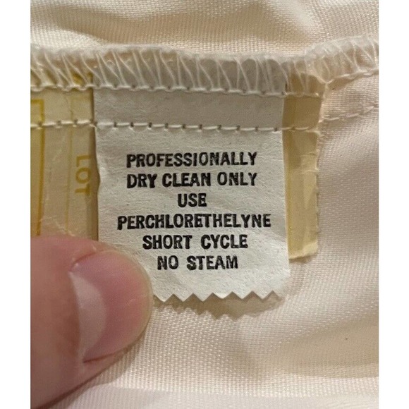 bridallure Women’s SZ 6. VTG White Pink Lace High Neck Long Sleeve Wedding Dress - Picture 16 of 16